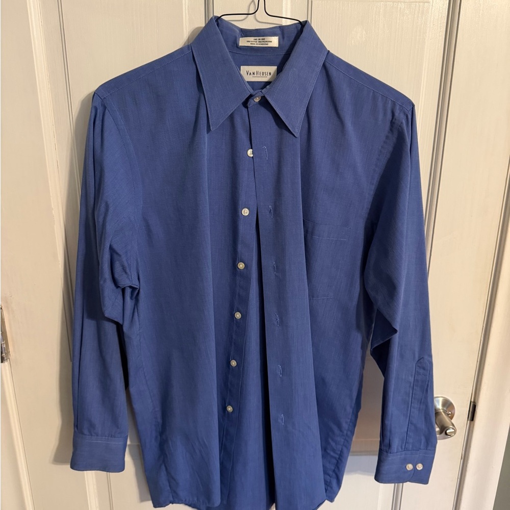 Van Heusen Men's Classic Blue Dress Shirt